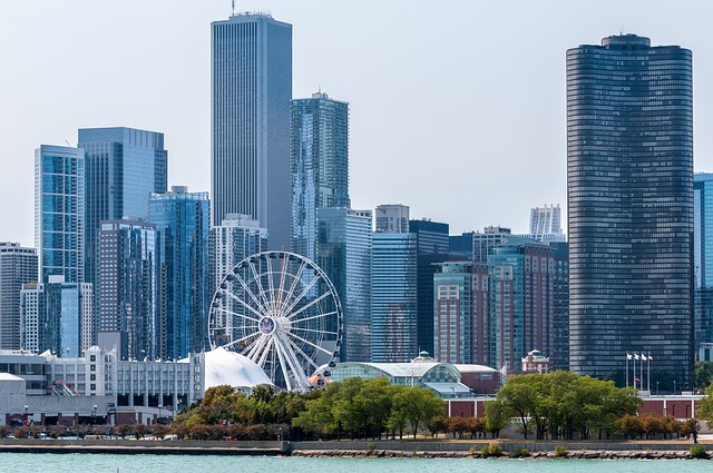 Chicago - Discovering the Charm of the Windy City: Unveiling Chicago's Must-See Locations and Hidden Treasures